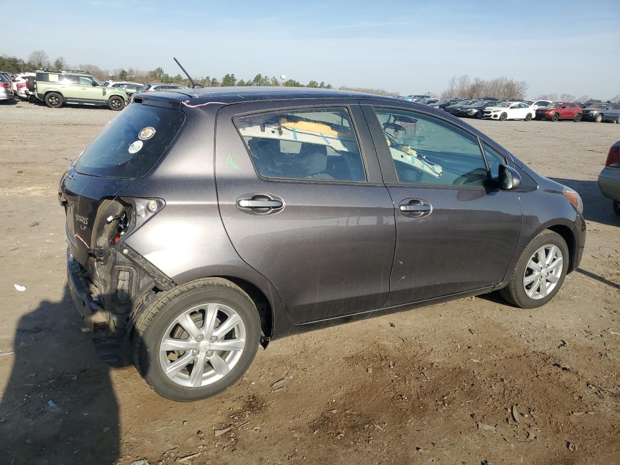 2017 TOYOTA YARIS L - Image 3