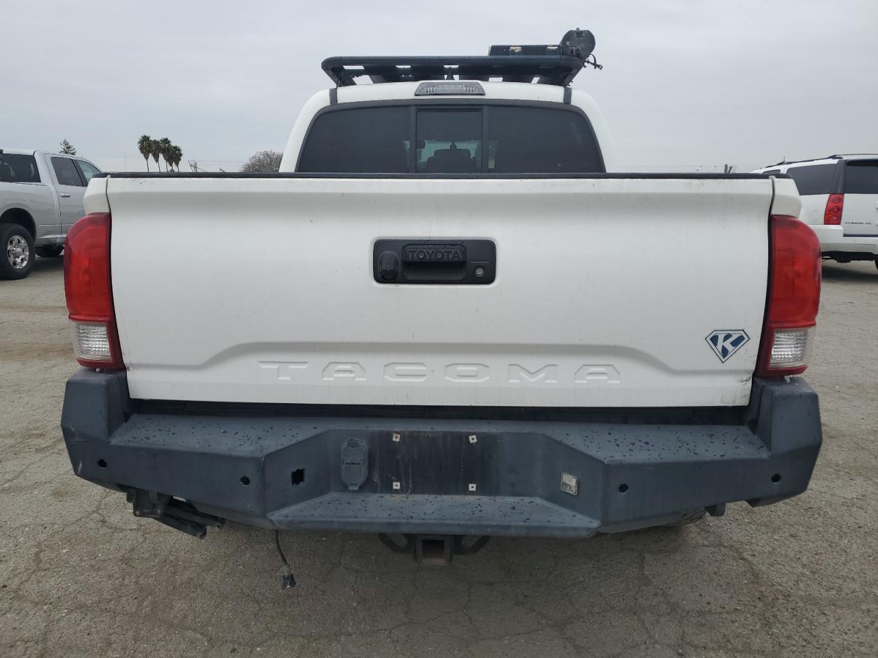 2016 TOYOTA TACOMA DOU - Image 6