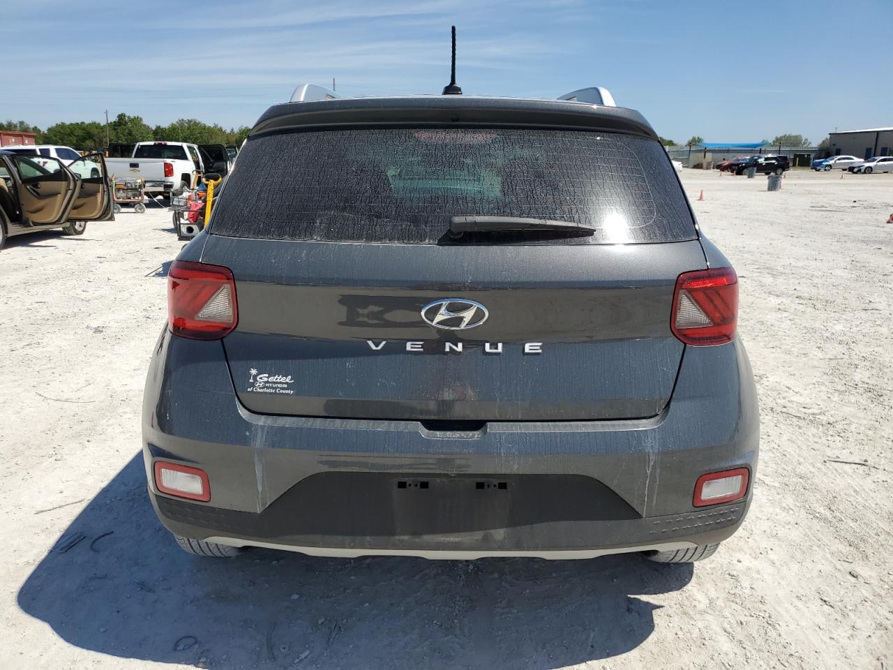2023 HYUNDAI VENUE SEL - Фото 6