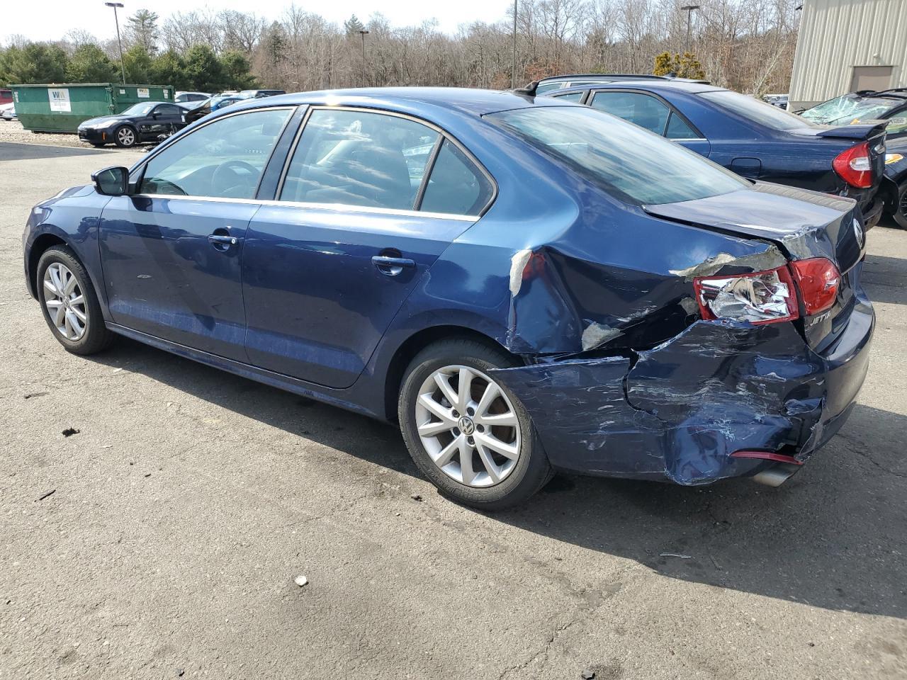 2014 VOLKSWAGEN JETTA SE - Image 2
