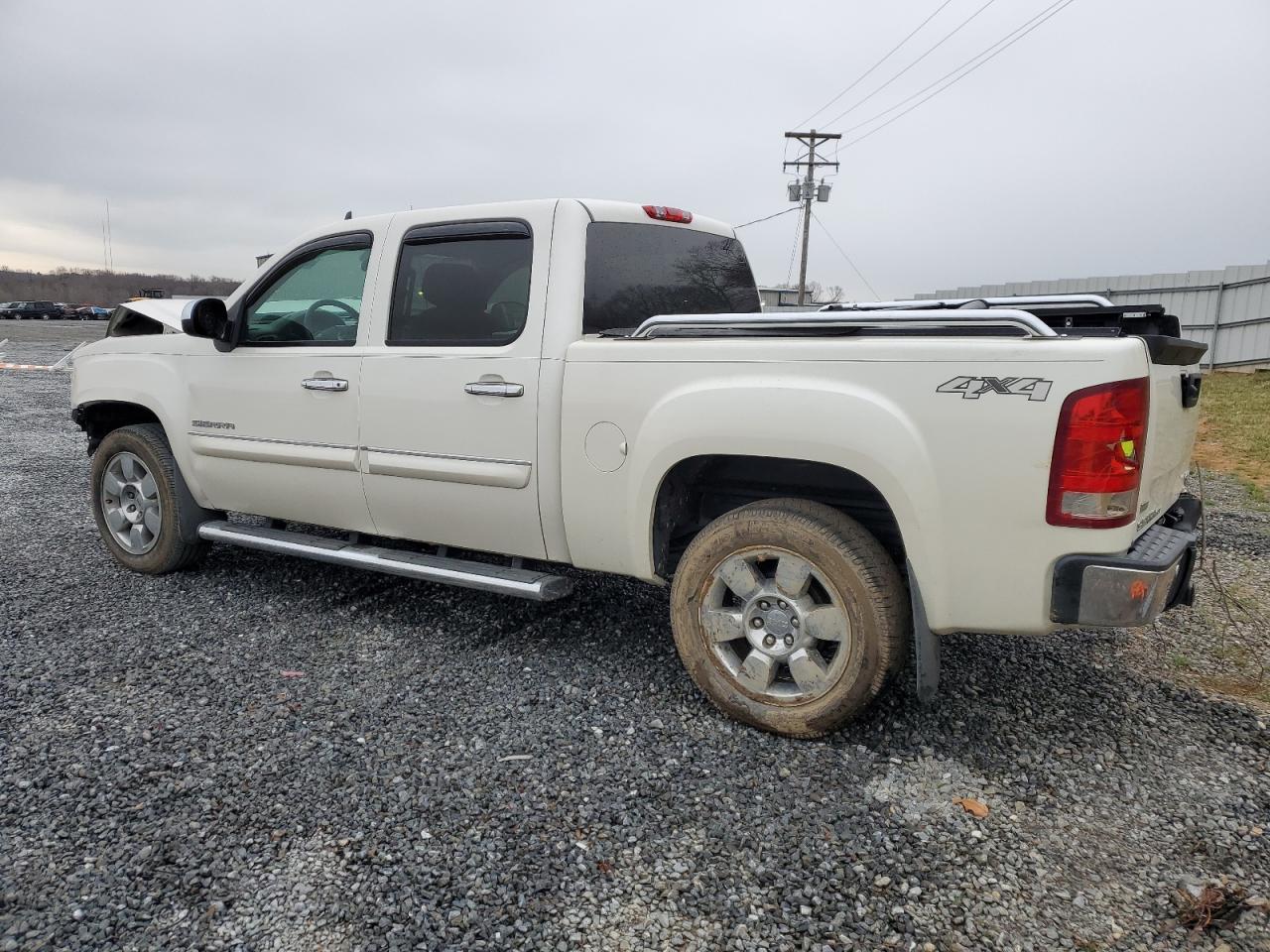 2011 GMC SIERRA K15 - Фото 2