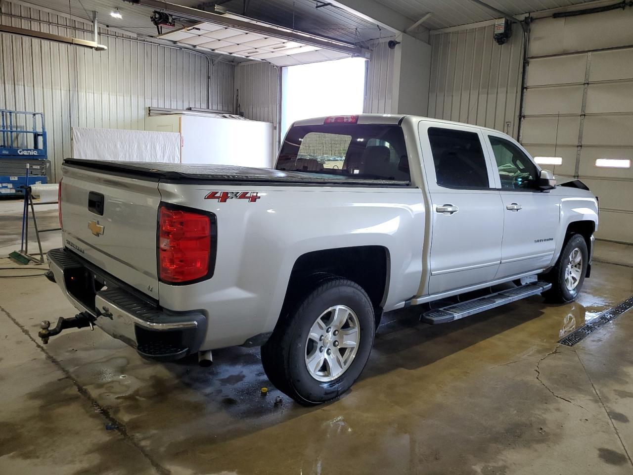 2018 CHEVROLET SILVERADO - Фото 3