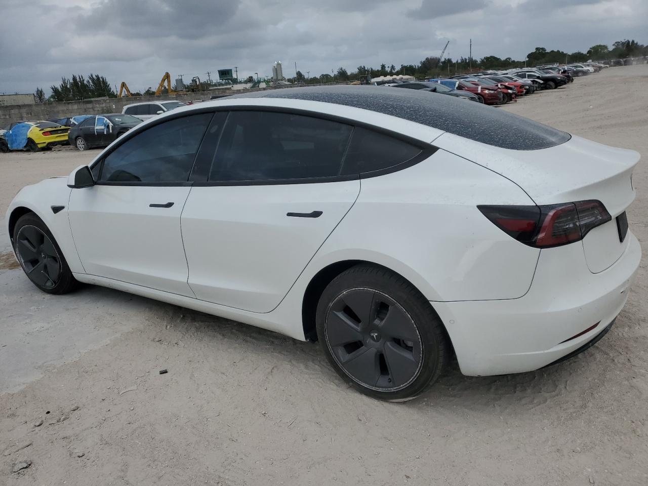 2022 TESLA MODEL 3 - Image 2