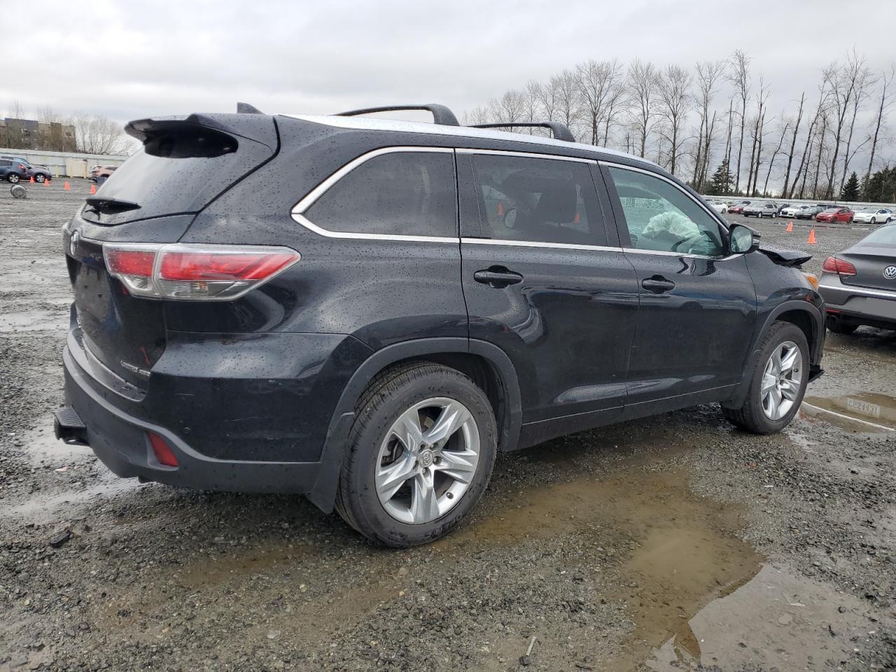 2015 TOYOTA HIGHLANDER - Image 3