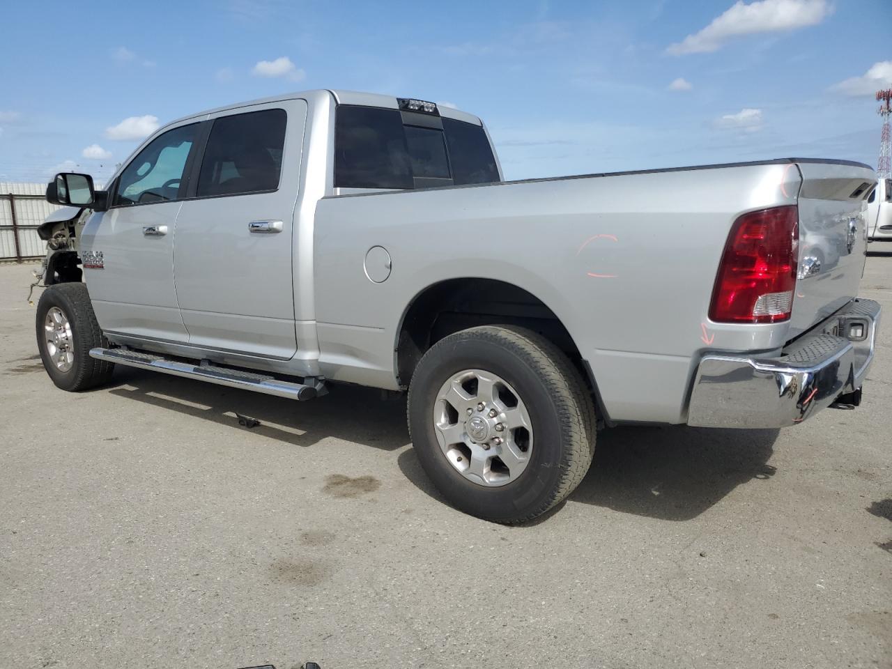 2017 RAM 2500 SLT - Image 2