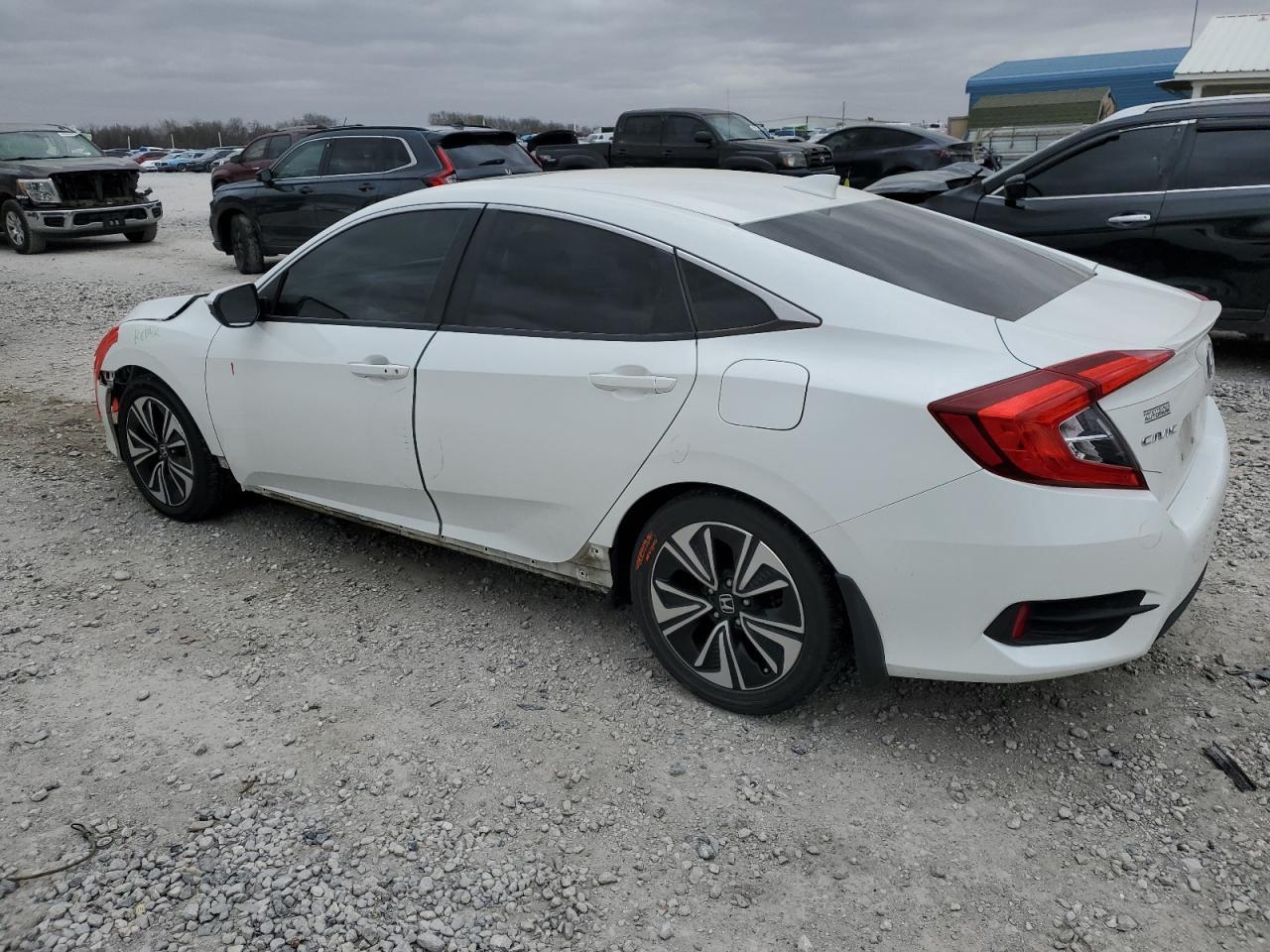 2018 HONDA CIVIC EX - Image 2