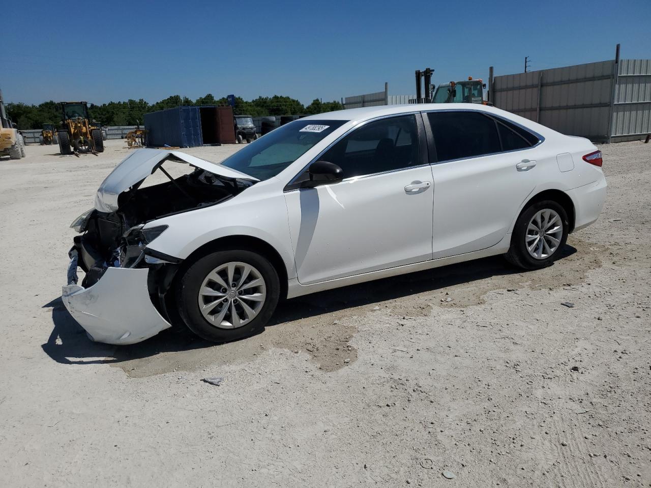 2016 TOYOTA CAMRY LE