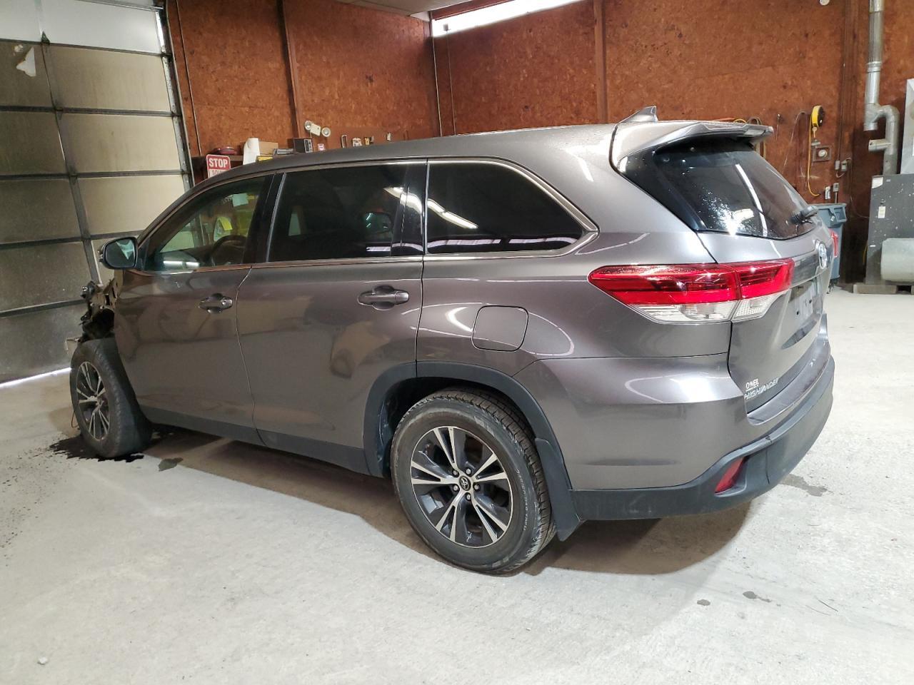 2019 TOYOTA HIGHLANDER - Фото 2