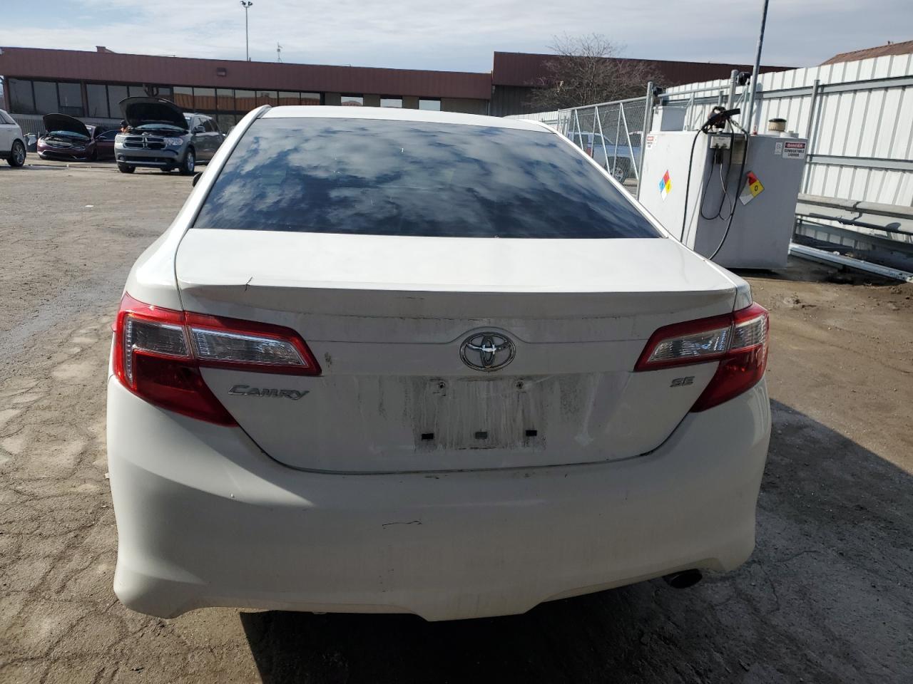 2013 TOYOTA CAMRY L - Фото 6