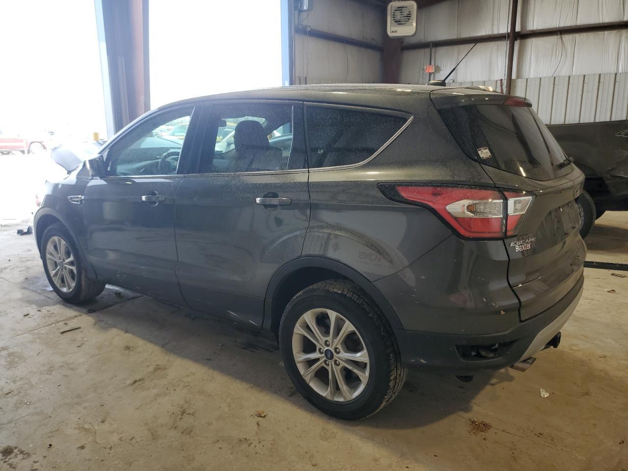 2017 FORD ESCAPE SE - Фото 2