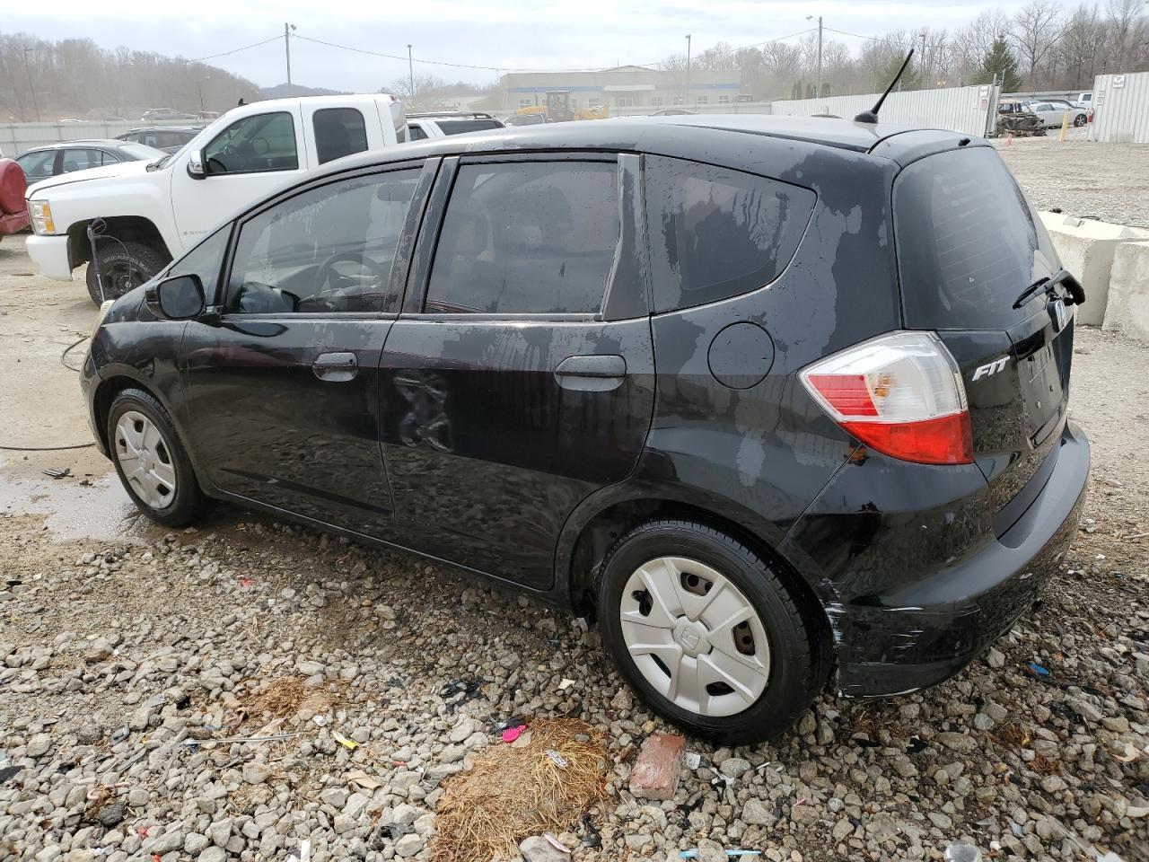 2013 HONDA FIT - Image 2