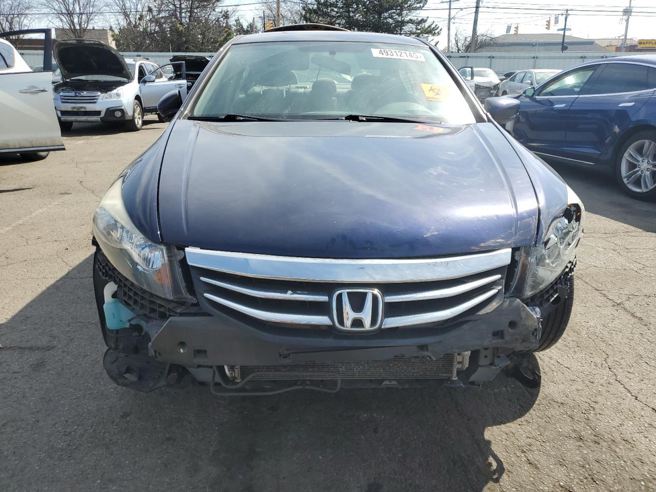 2011 HONDA ACCORD LXP - Image 5