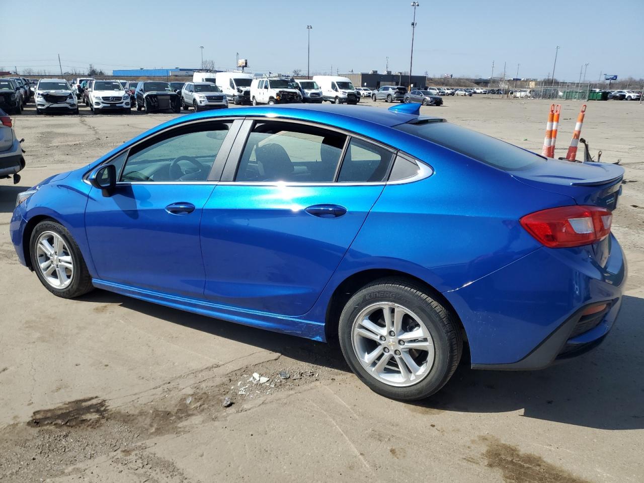 2016 CHEVROLET CRUZE LT - Image 2