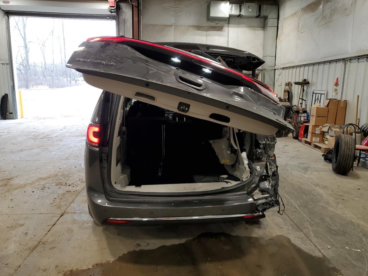 2022 CHRYSLER PACIFICA T - Image 6