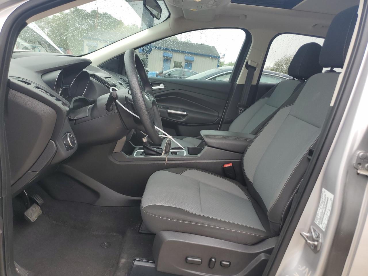2017 FORD ESCAPE SE - Image 7