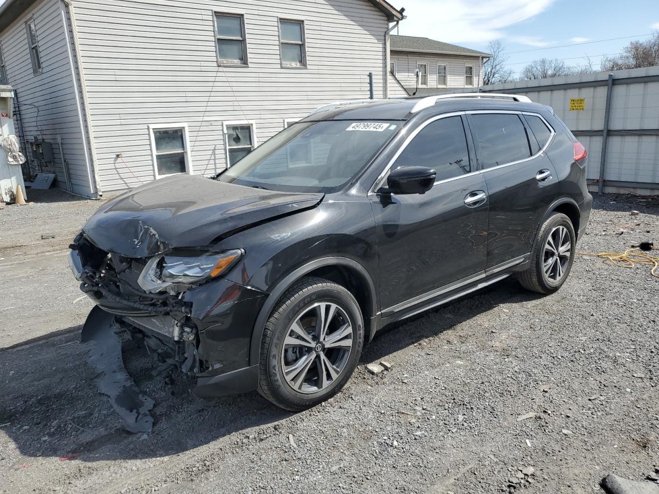 2017 NISSAN ROGUE SV