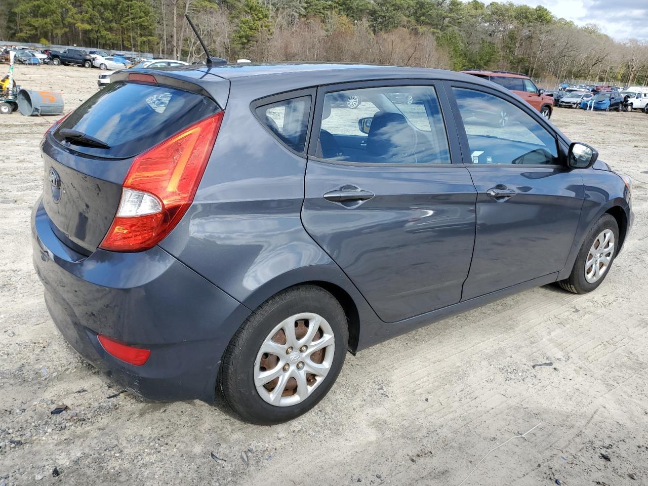 2012 HYUNDAI ACCENT GLS - Фото 3