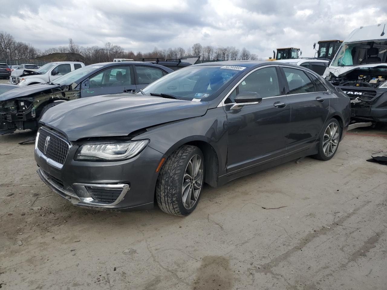 2019 LINCOLN MKZ RESERV