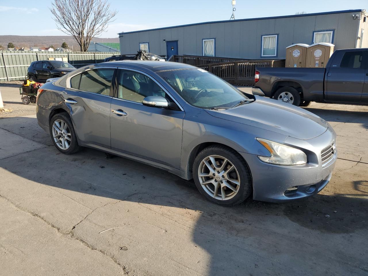 2011 NISSAN MAXIMA S - Image 4