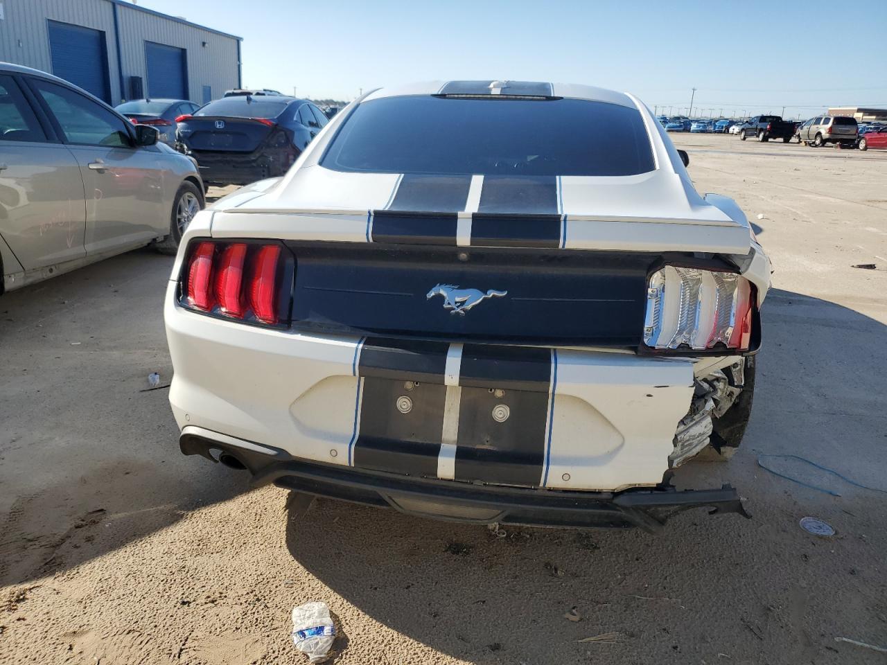 2018 FORD MUSTANG - Image 6