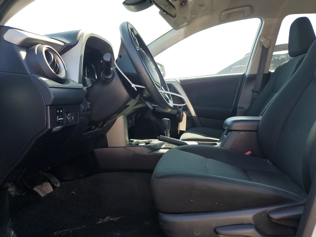 2017 TOYOTA RAV4 LE - Image 7