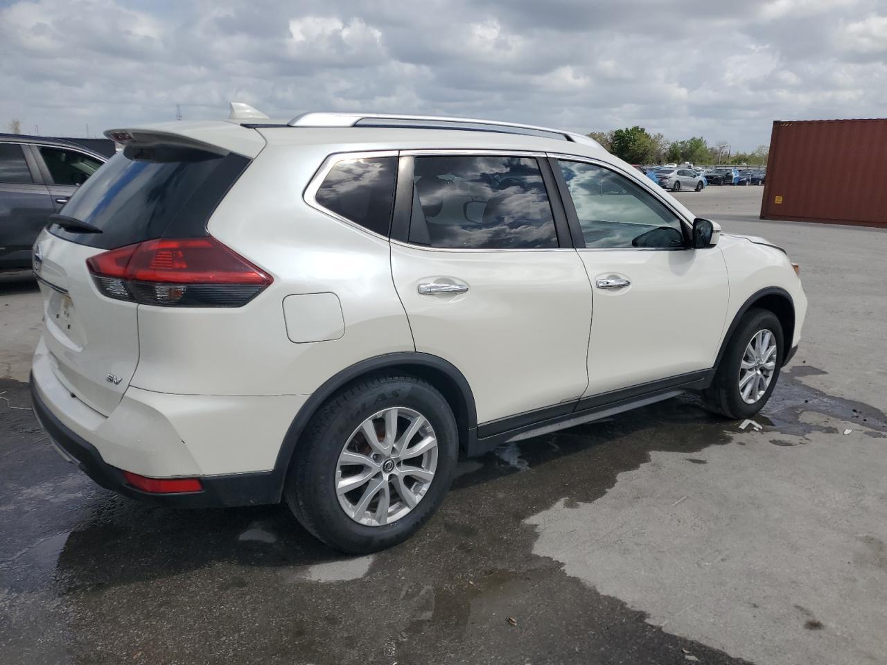 2018 NISSAN ROGUE S - Фото 3