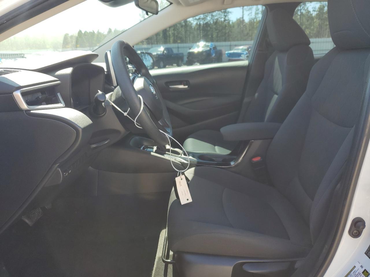 2021 TOYOTA COROLLA LE - Фото 7