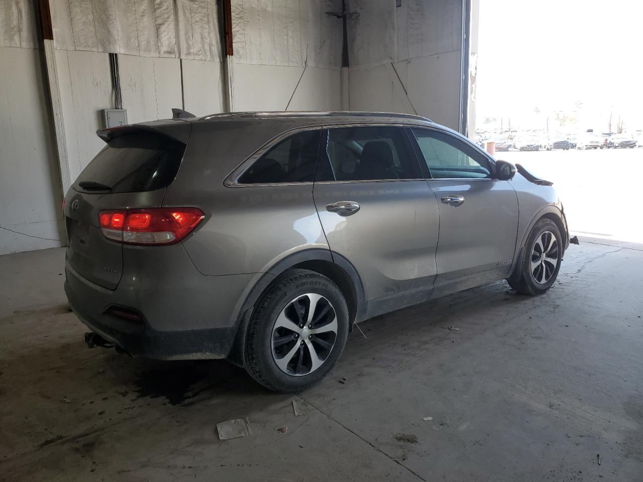 2016 KIA SORENTO EX - Image 3