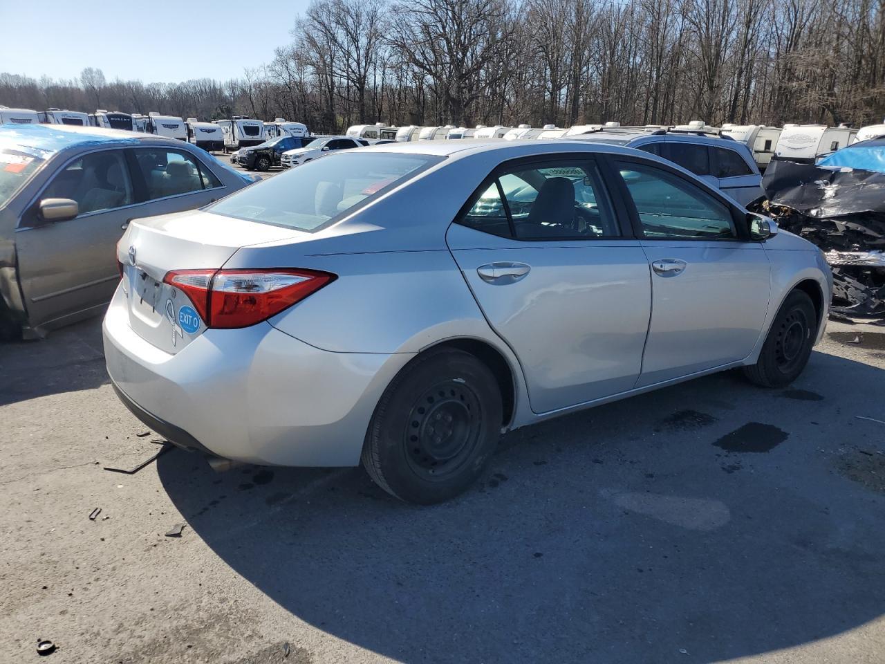 2014 TOYOTA COROLLA L - Фото 3