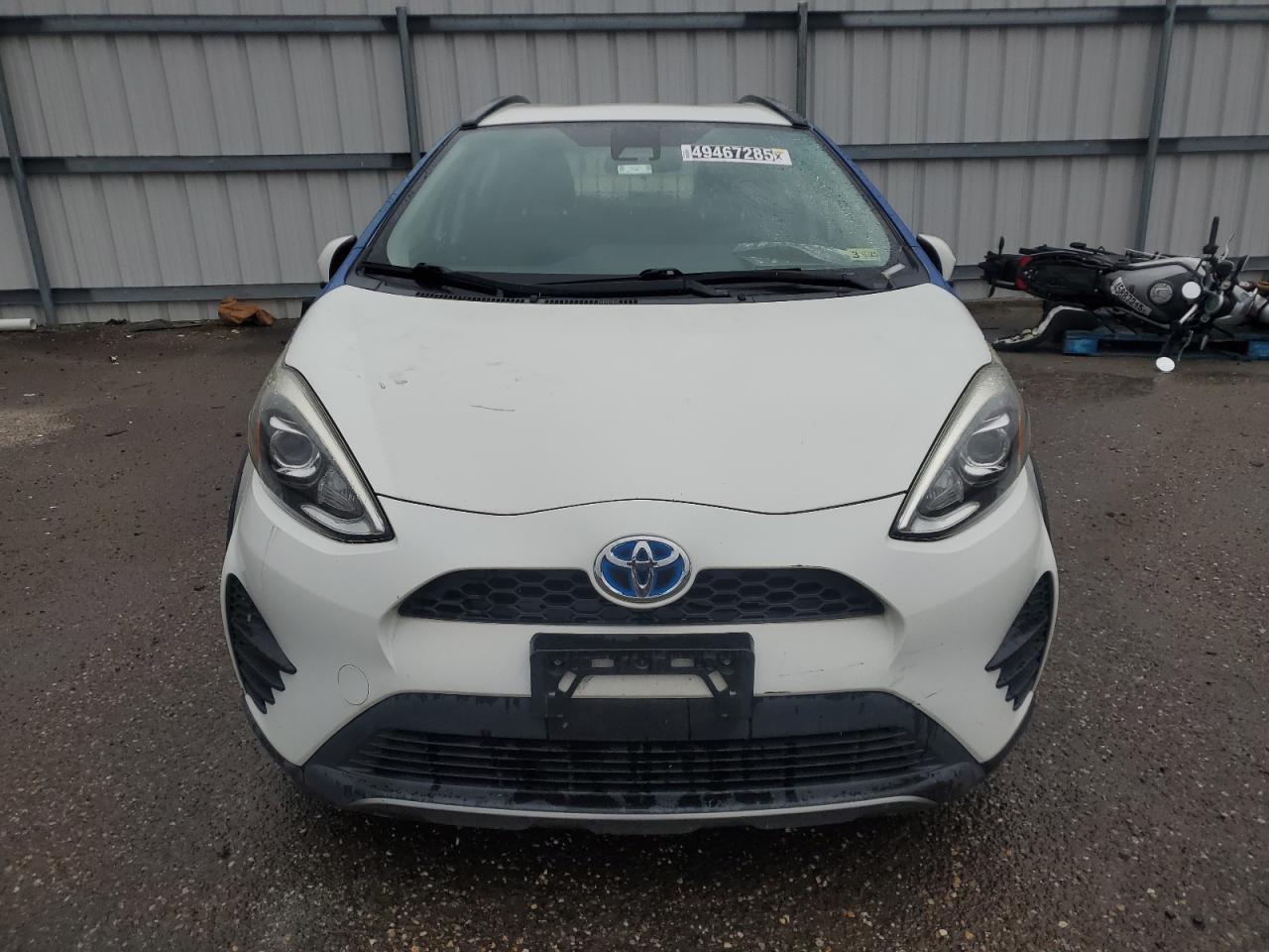 2018 TOYOTA PRIUS C - Image 5