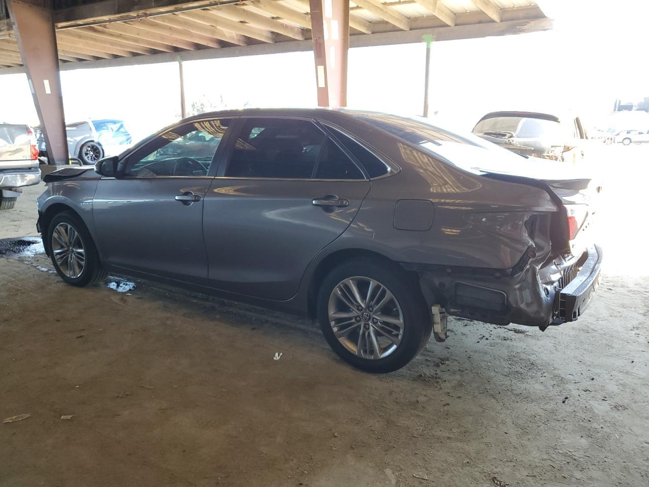 2017 TOYOTA CAMRY LE - Фото 2