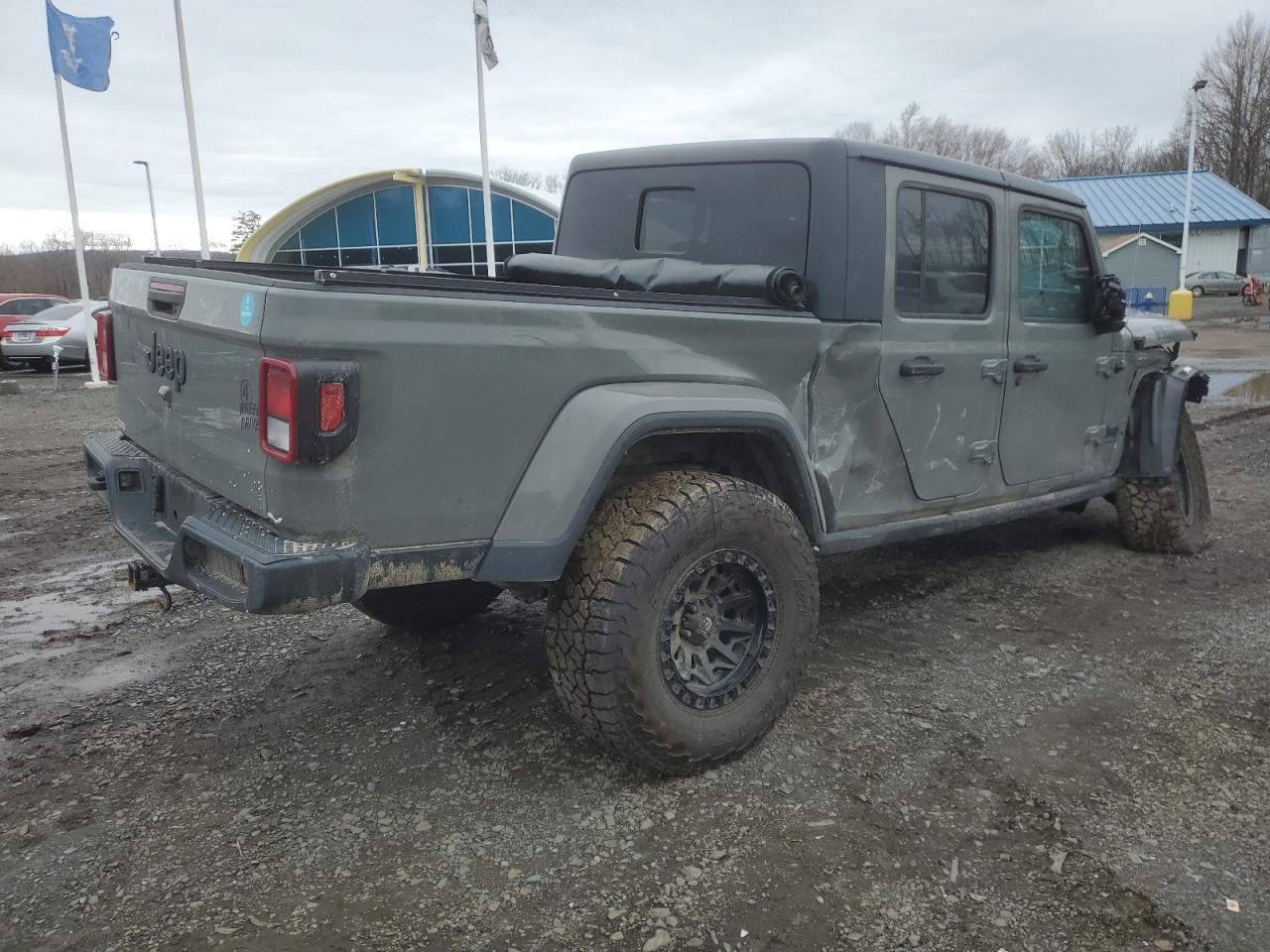 2021 JEEP GLADIATOR - Фото 3