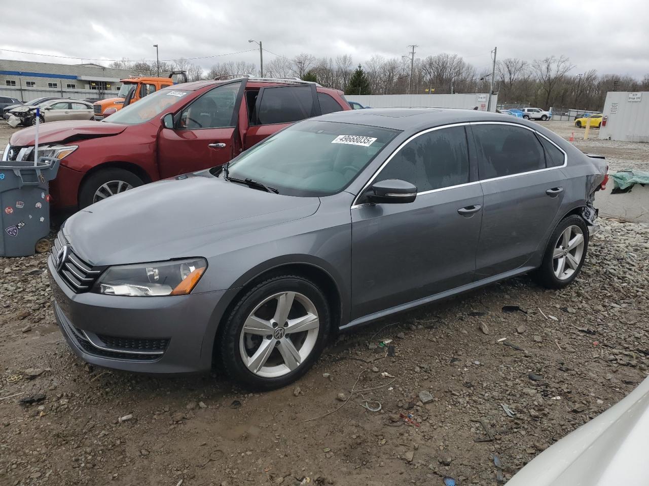 2013 VOLKSWAGEN PASSAT SE