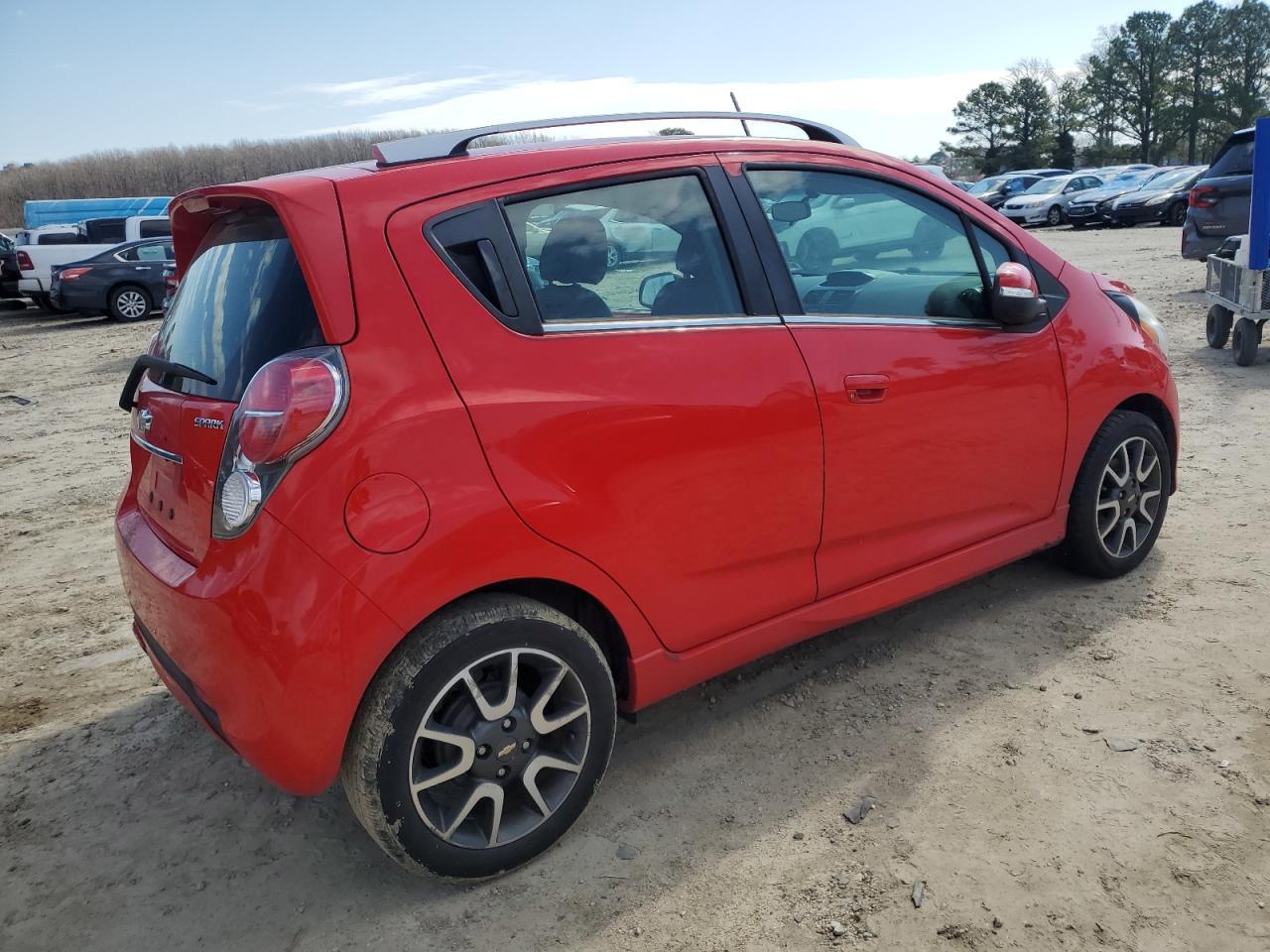 2015 CHEVROLET SPARK 2LT - Фото 3