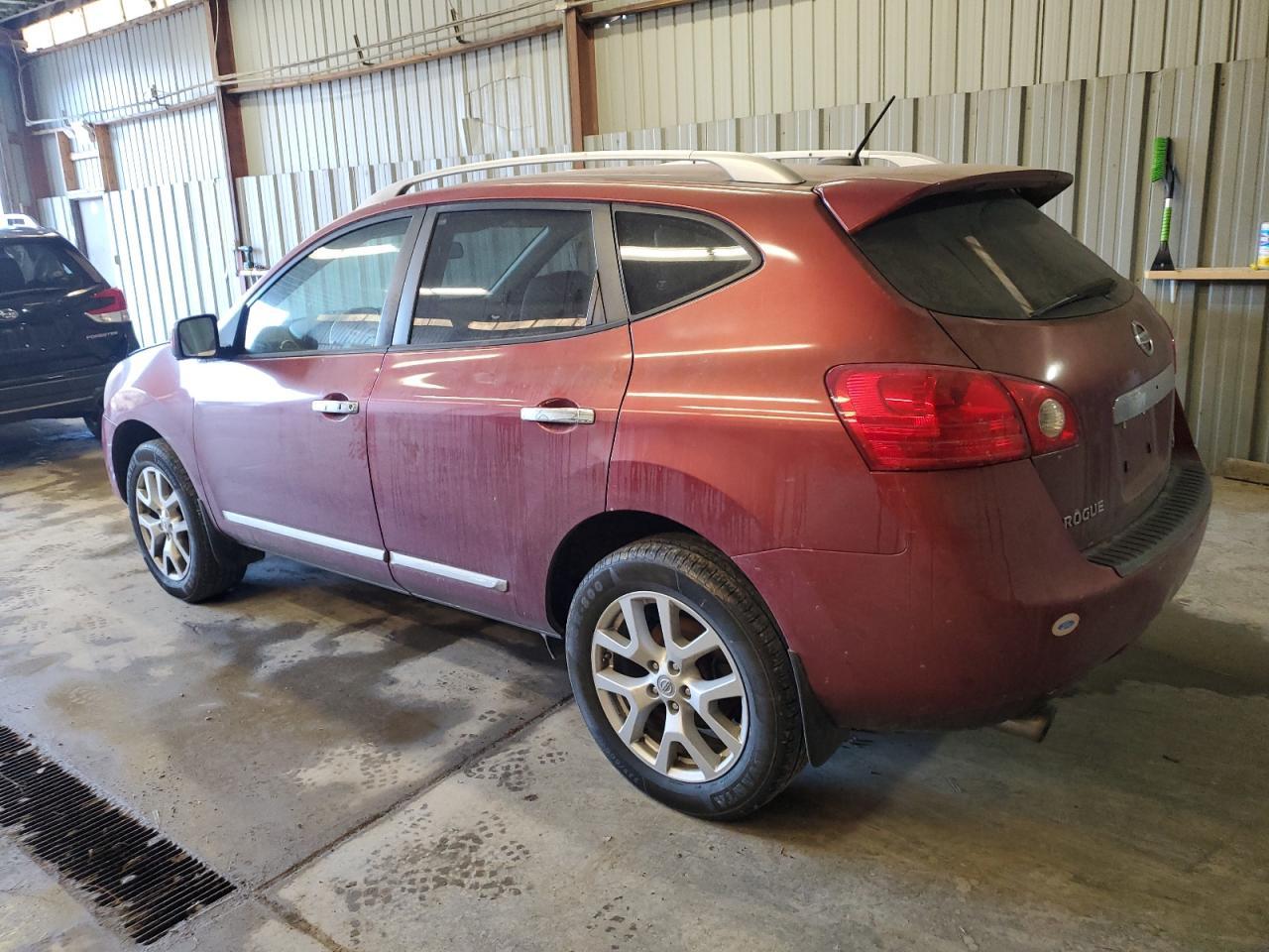 2013 NISSAN ROGUE S - Image 2