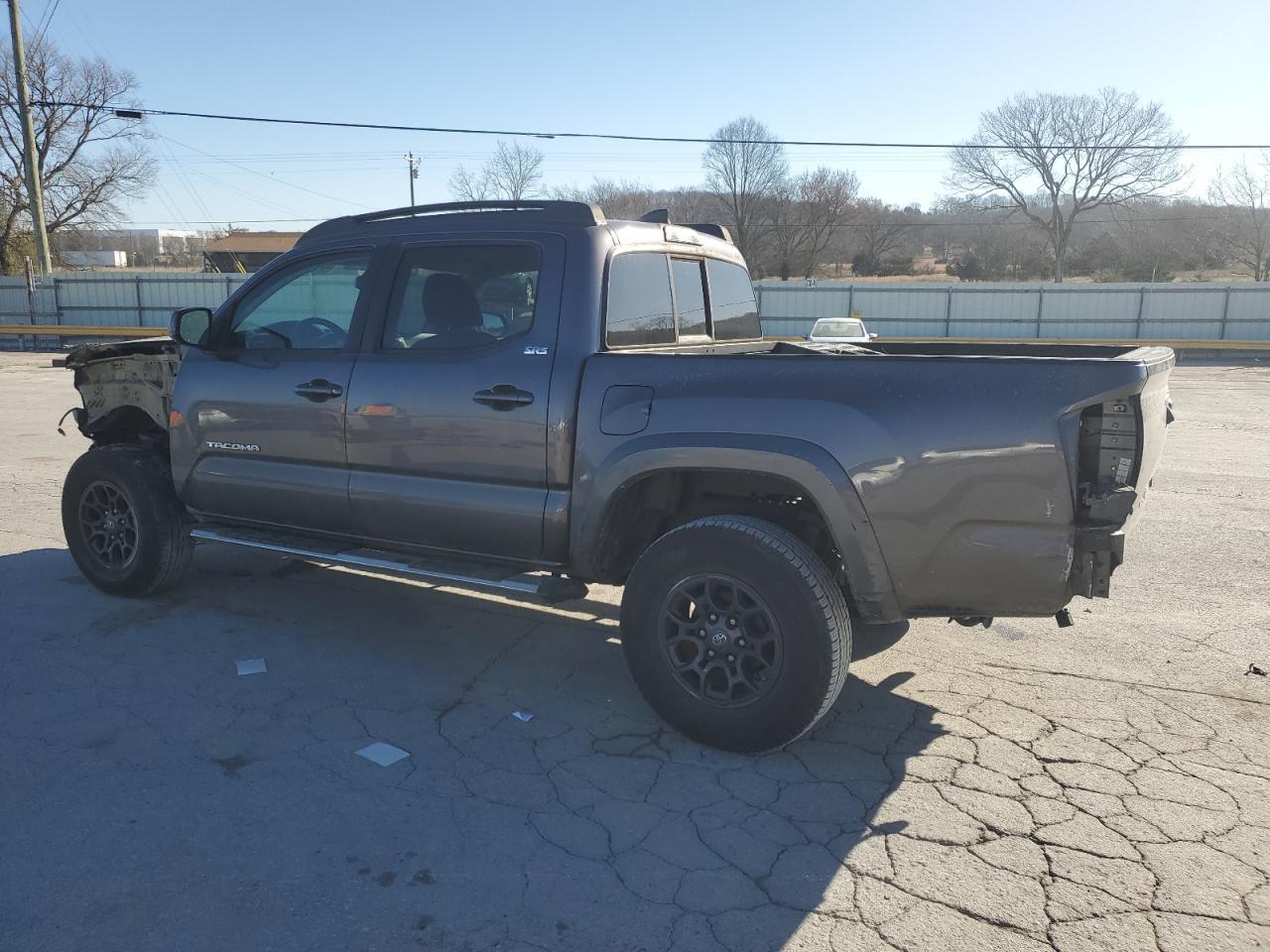 2017 TOYOTA TACOMA DOU - Фото 2