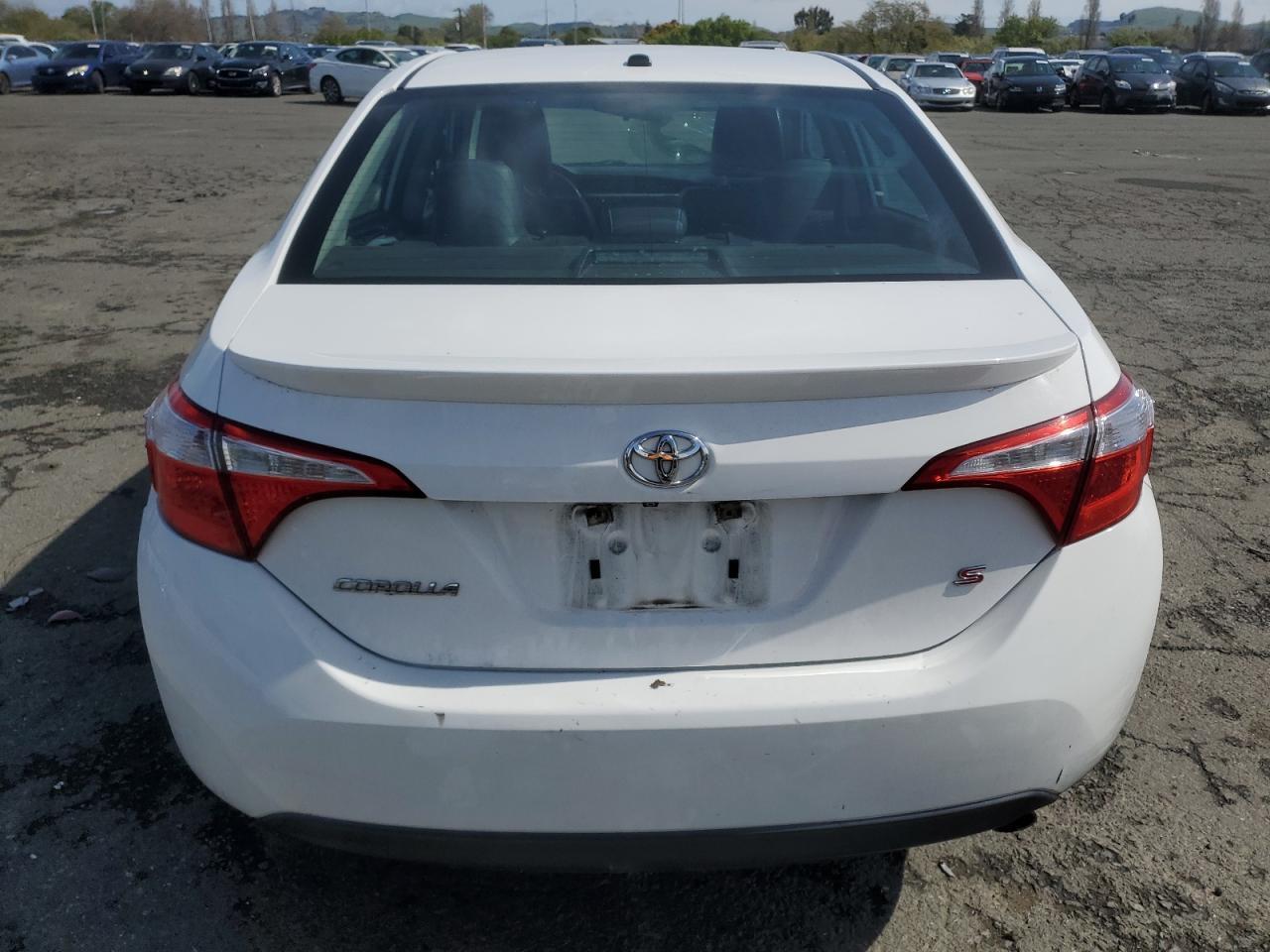 2014 TOYOTA COROLLA L - Image 6