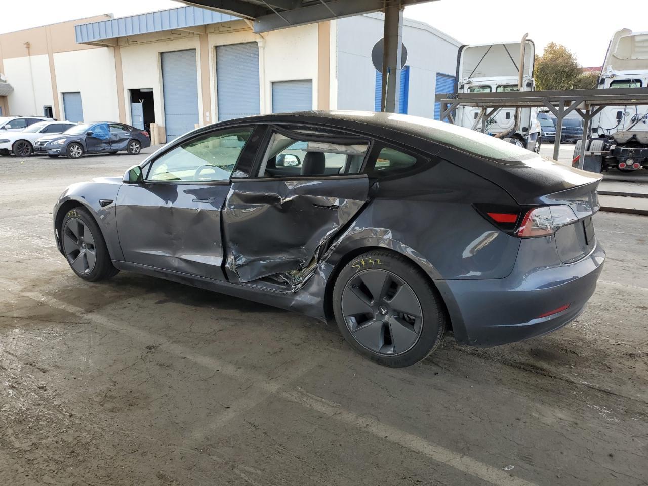 2021 TESLA MODEL 3 - Image 2