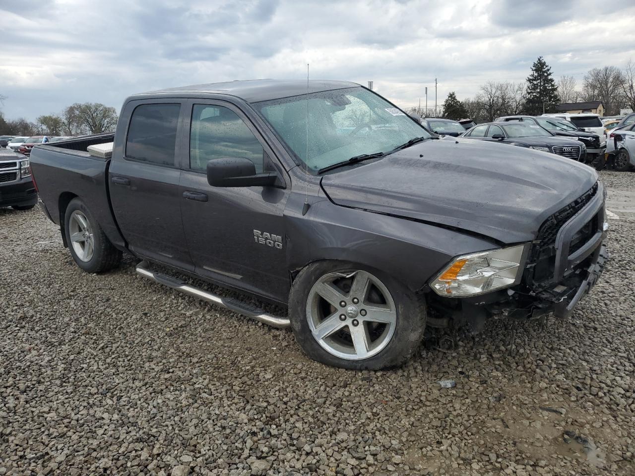 2017 RAM 1500 ST - Image 4