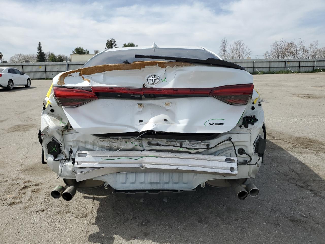 2019 TOYOTA AVALON XLE - Image 6