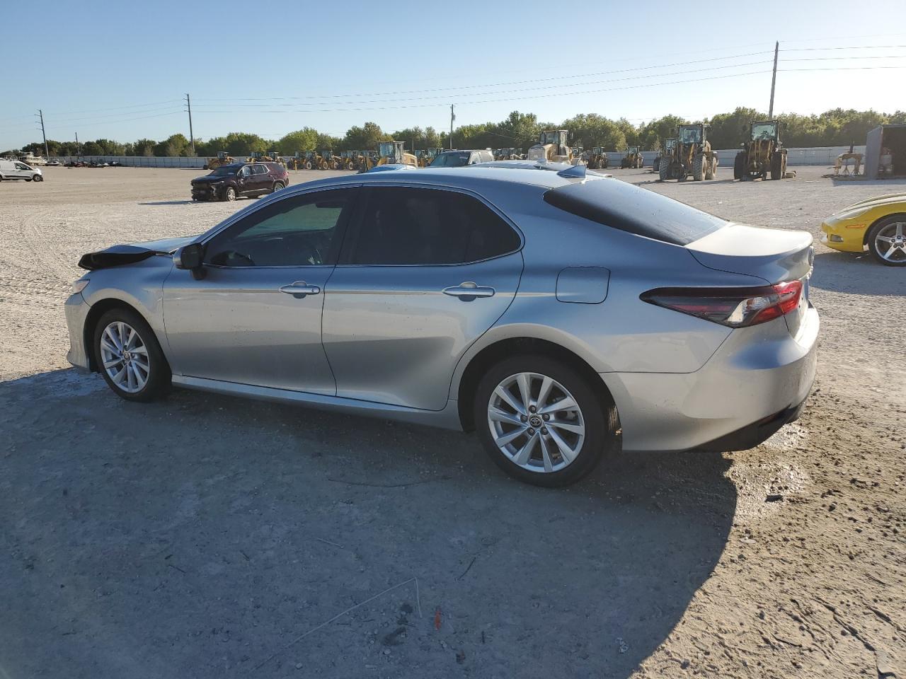 2023 TOYOTA CAMRY LE - Фото 2