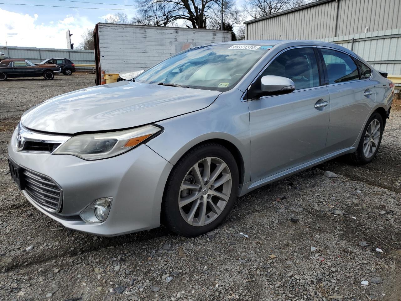 2015 TOYOTA AVALON XLE