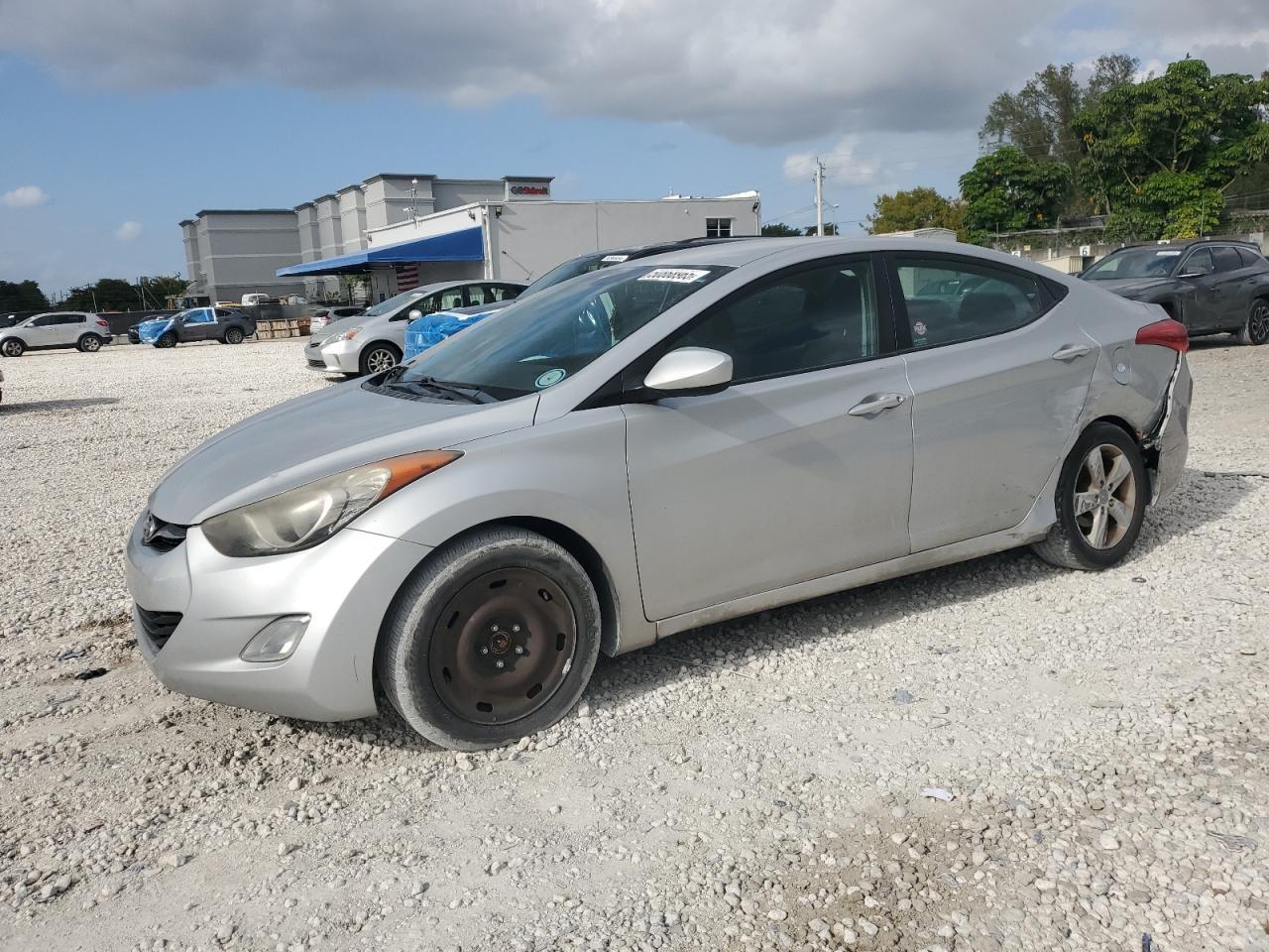 2013 HYUNDAI ELANTRA GL