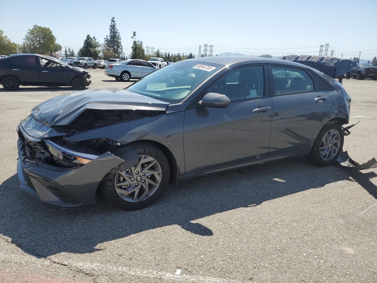 2024 HYUNDAI ELANTRA SE