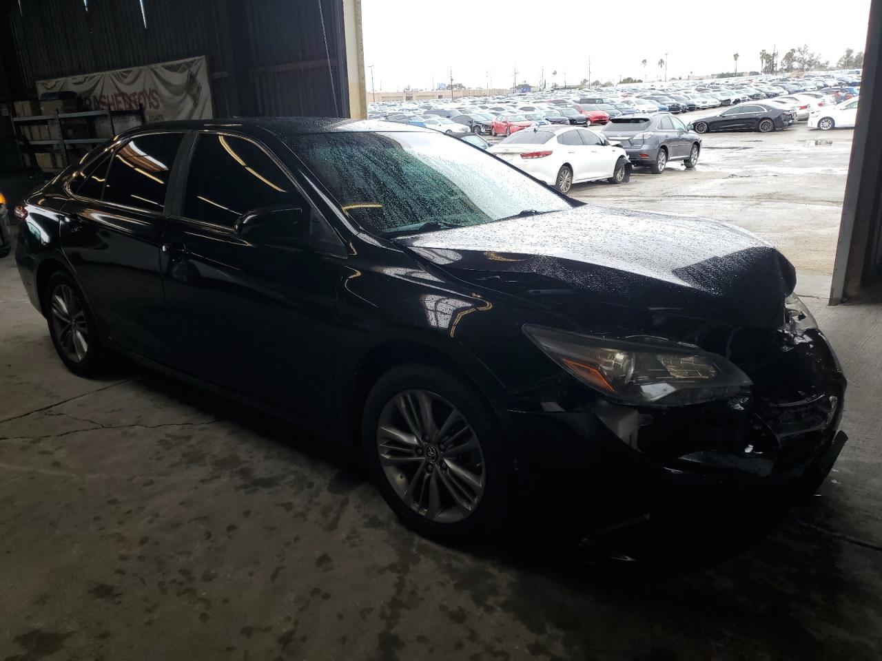2016 TOYOTA CAMRY LE - Image 4