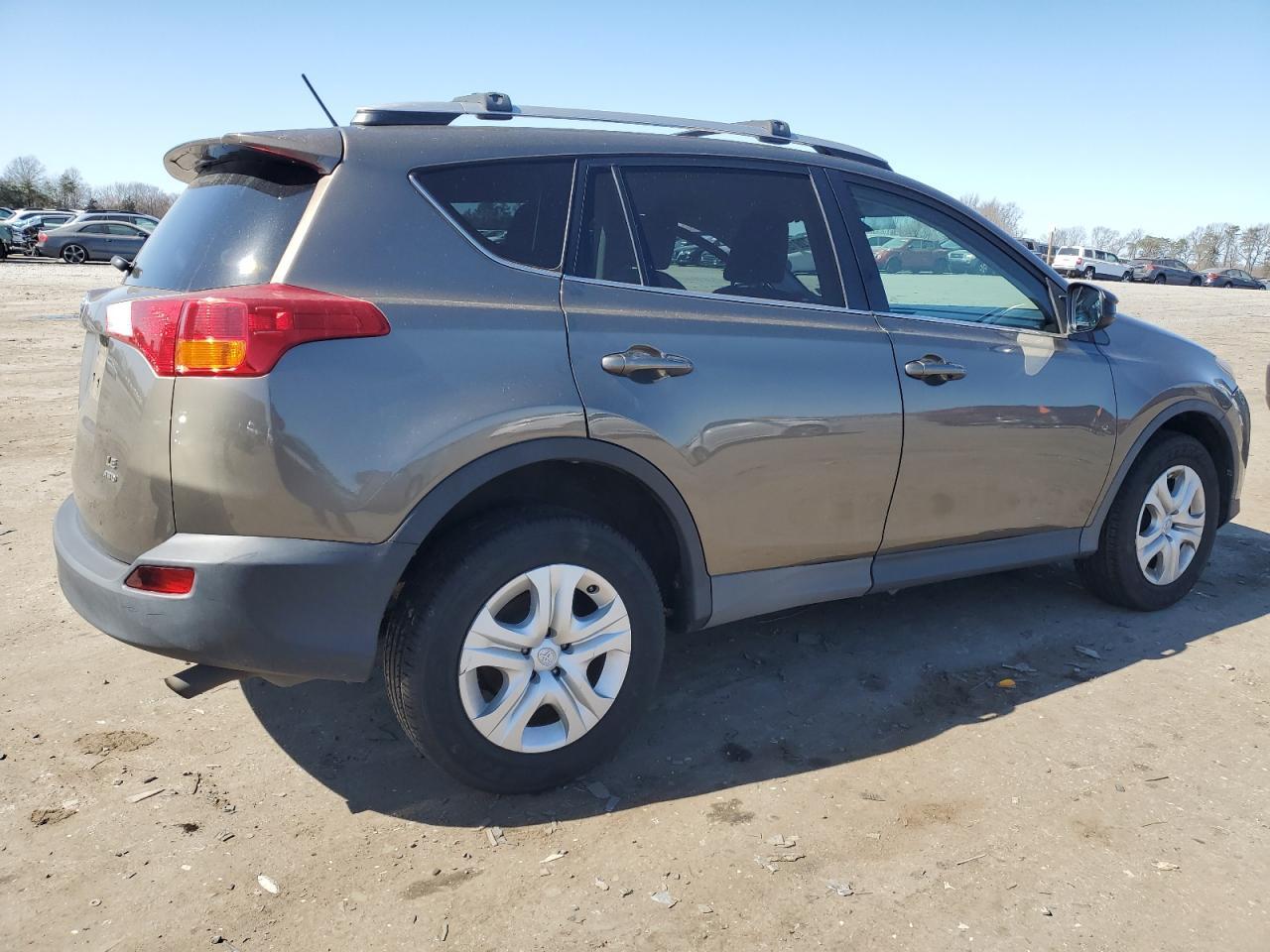 2014 TOYOTA RAV4 LE - Фото 3