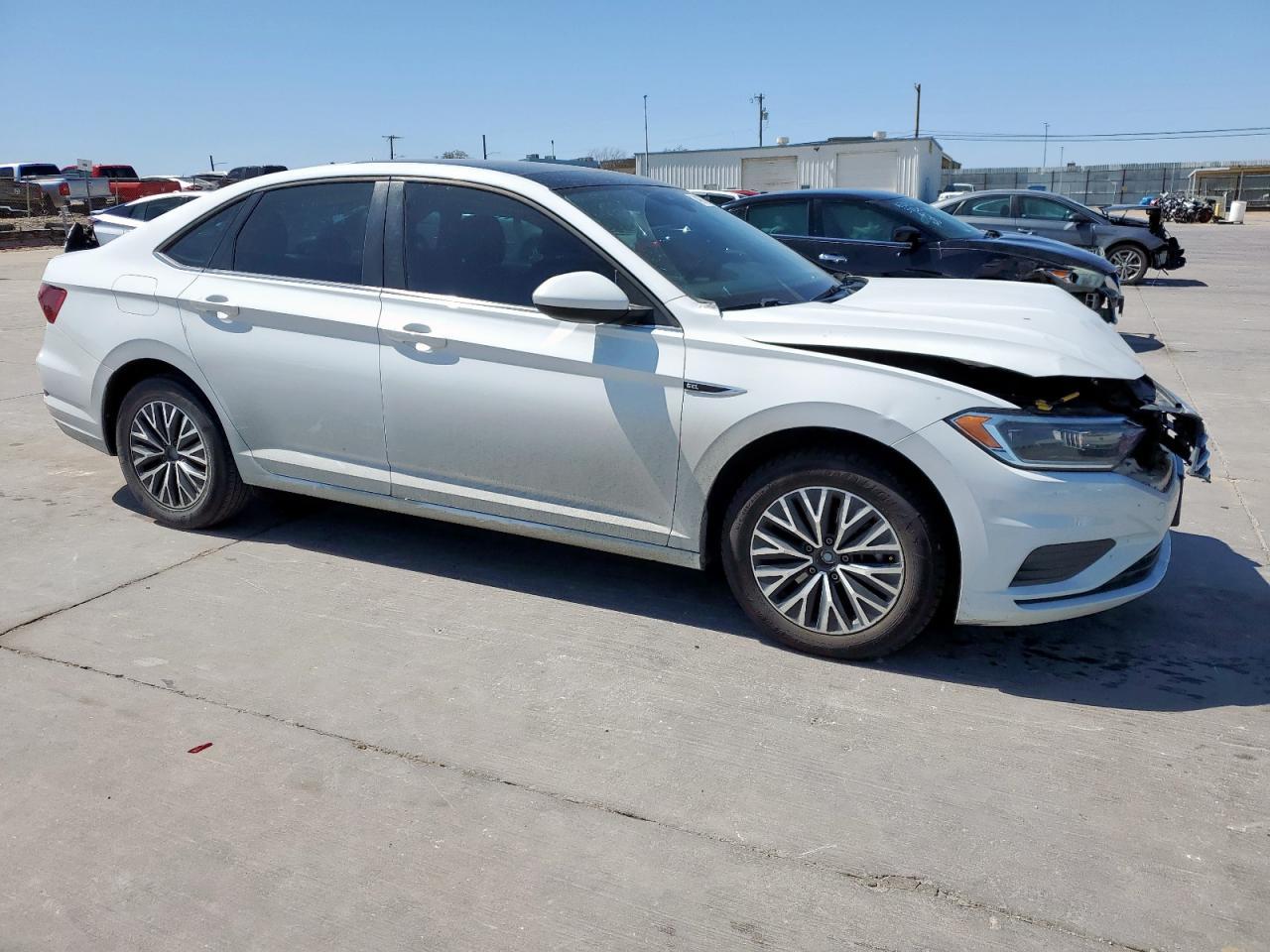 2019 VOLKSWAGEN JETTA SEL - Image 4