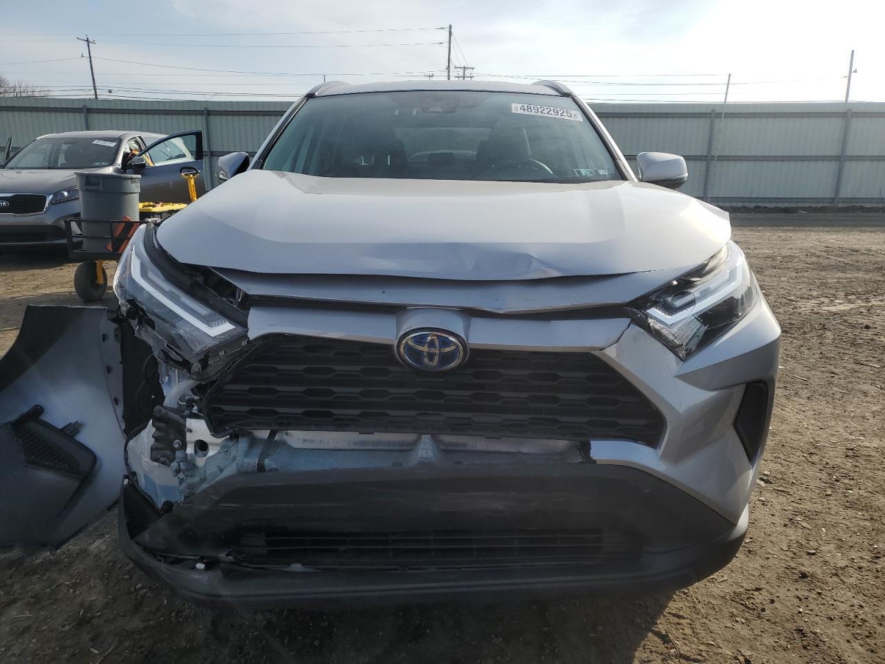 2022 TOYOTA RAV4 XLE - Фото 5