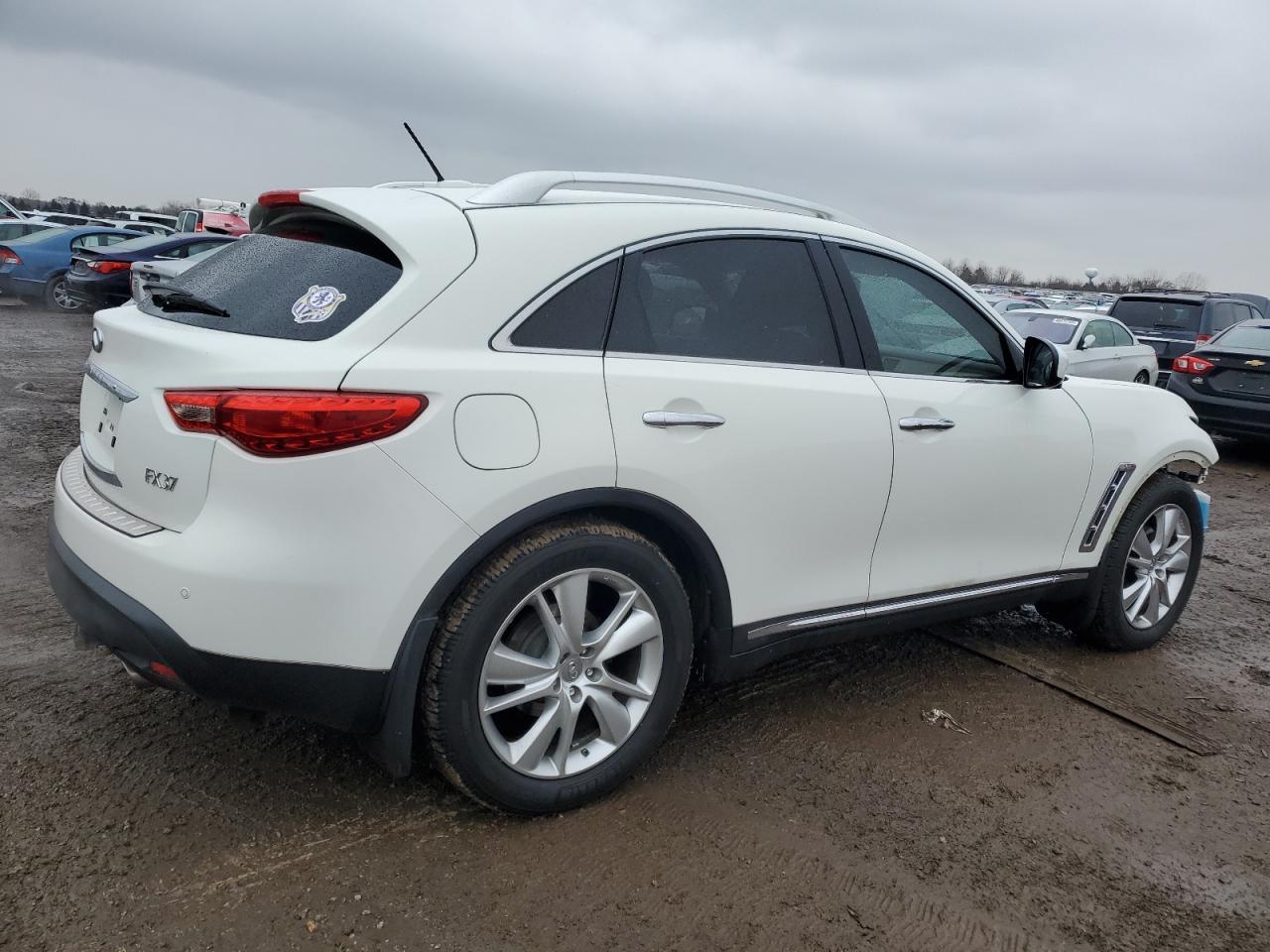 2013 INFINITI FX37 - Image 3