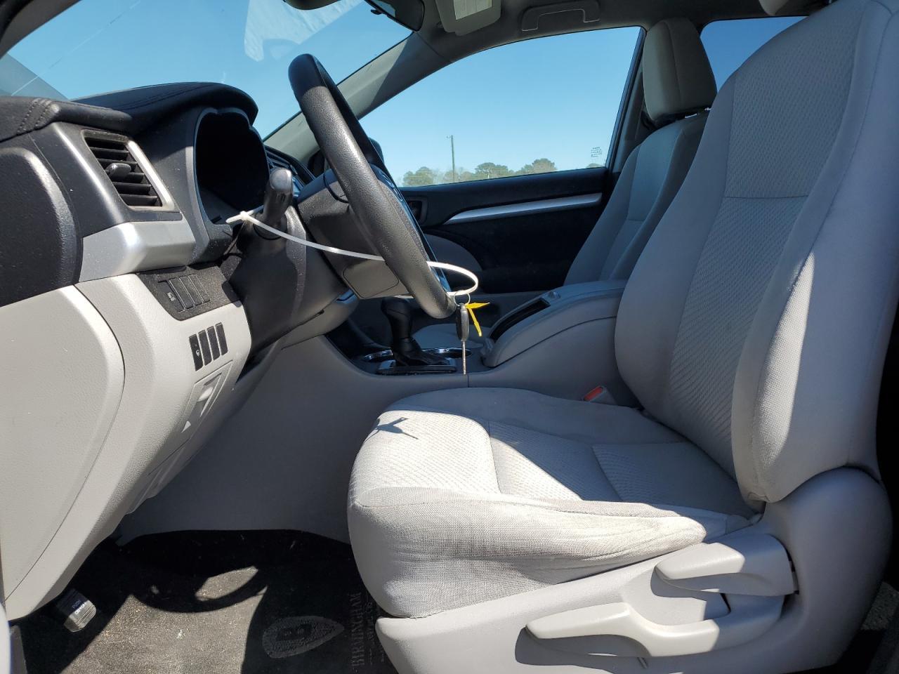 2019 TOYOTA HIGHLANDER - Image 7